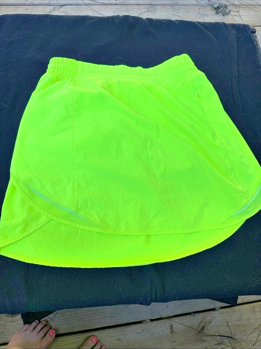 lululemon hotty hot long-Rise Skirt yellow/green Size 8